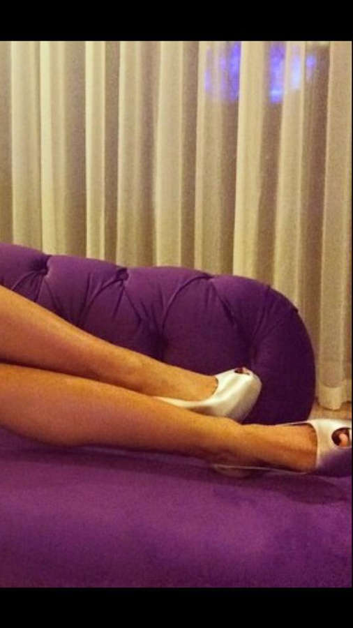 Elena Santarelli Feet