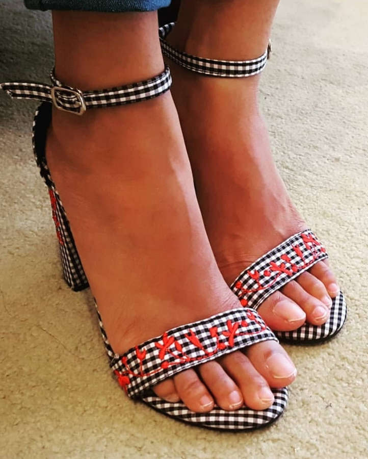 Maneesha Perera Feet