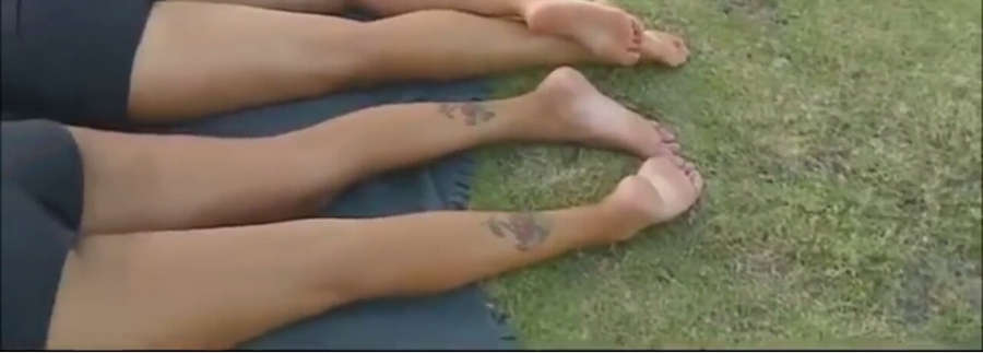 Evridiki Valavani Feet