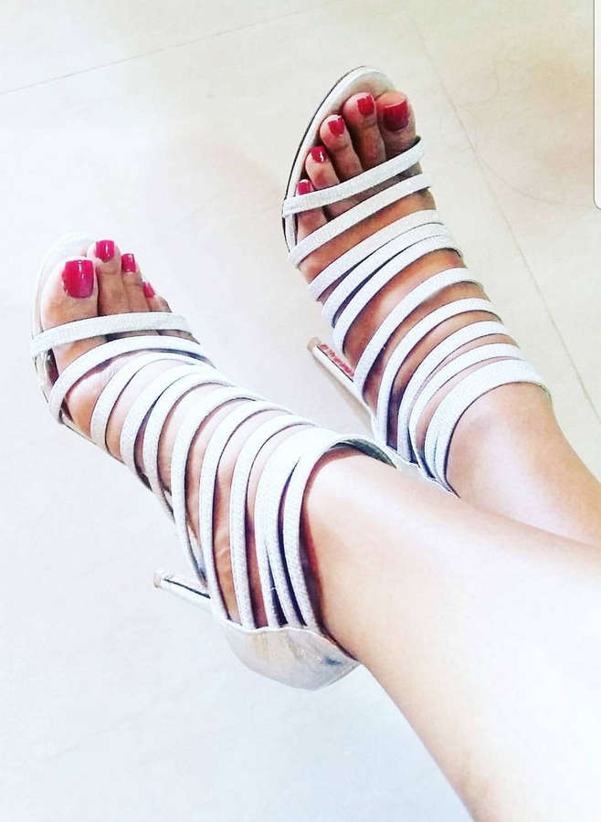 Shanali Weerasinghe Feet