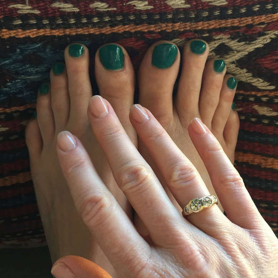 Sarah Jane Morris Feet