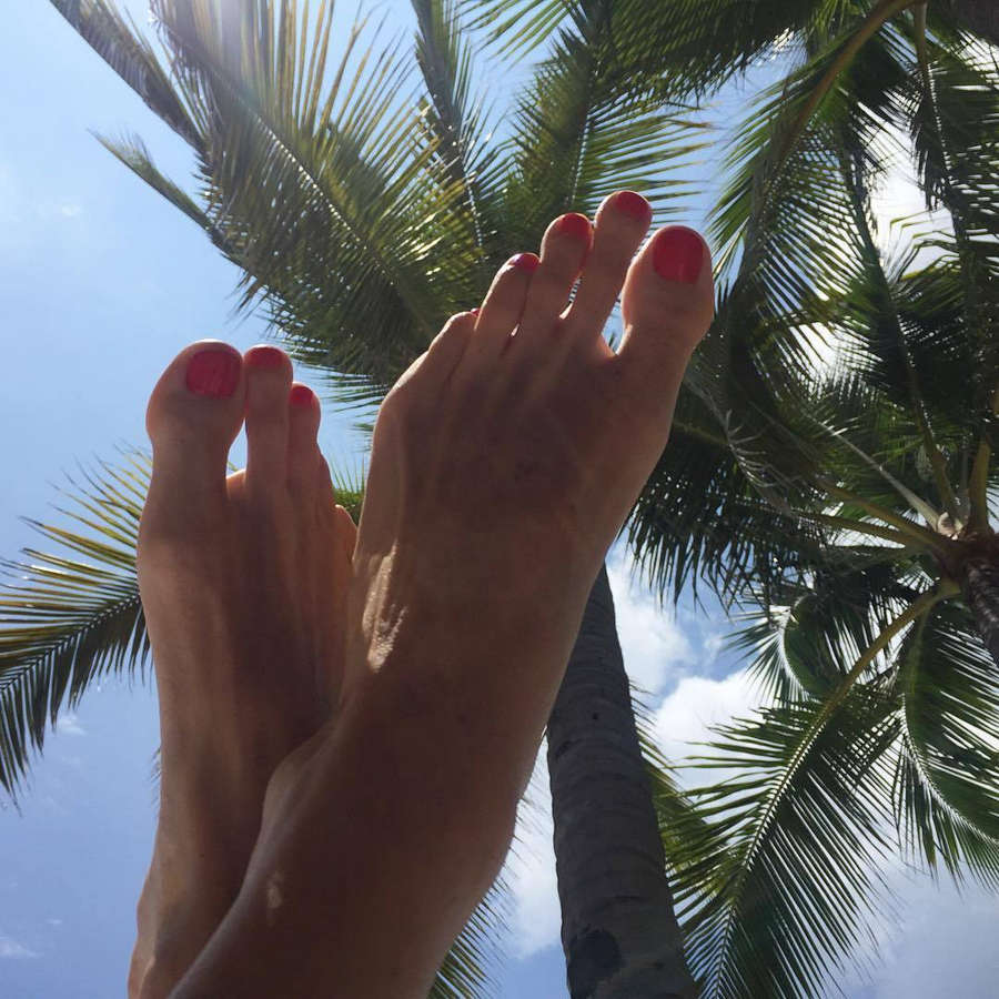 Dominika Paleta Feet