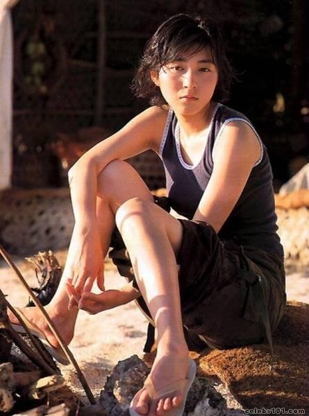 Ryoko Hirosue Feet