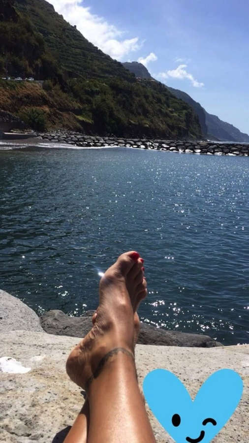Claudia Vieira Feet