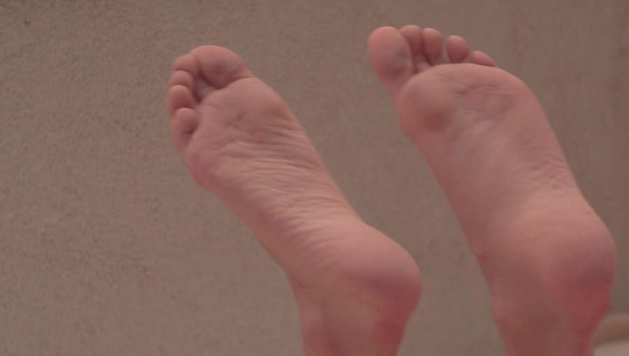 Dasha Nekrasova Feet