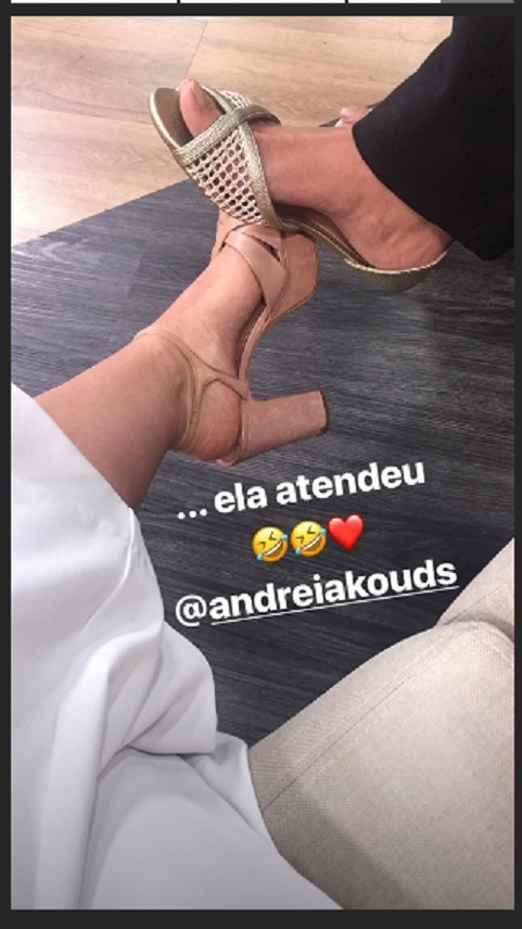 Andreia Sadi Feet