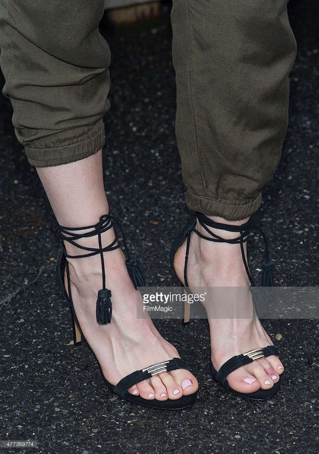 Whitney Cummings Feet