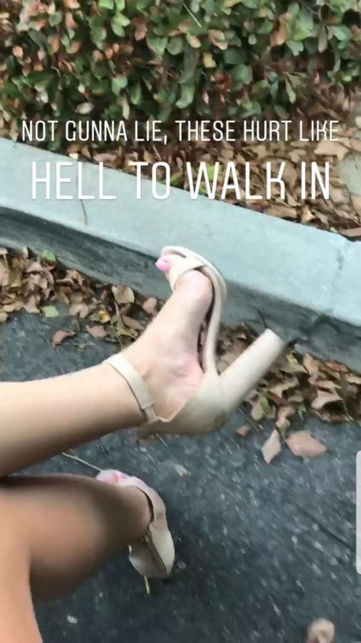 Diana Herrera Feet