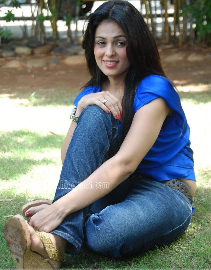 Anjana Sukhani Feet