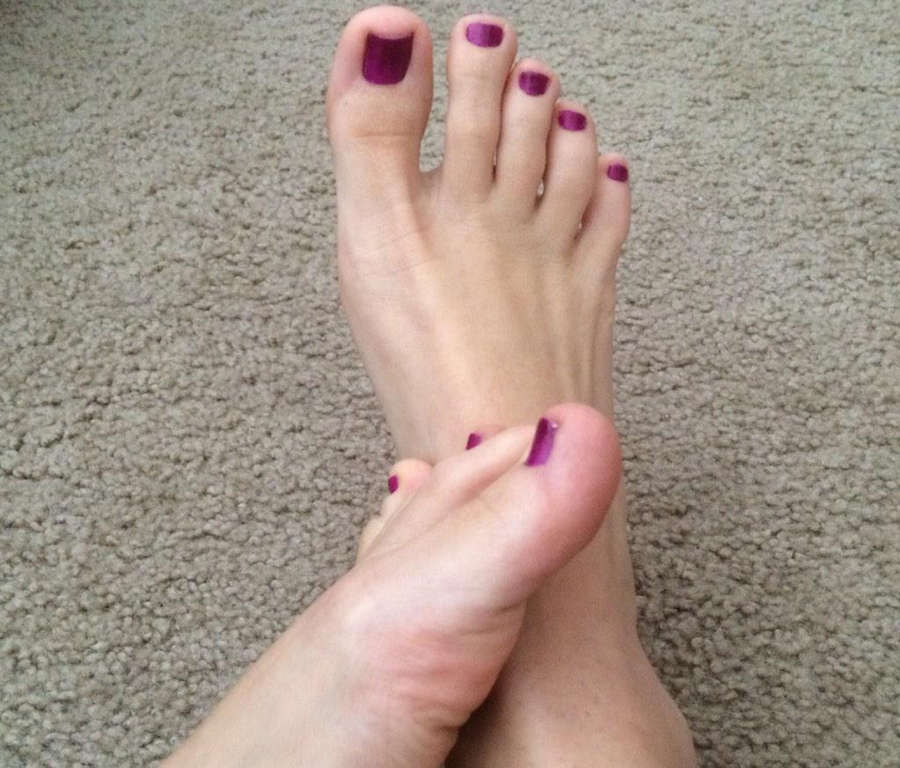 Jordana Leigh Feet