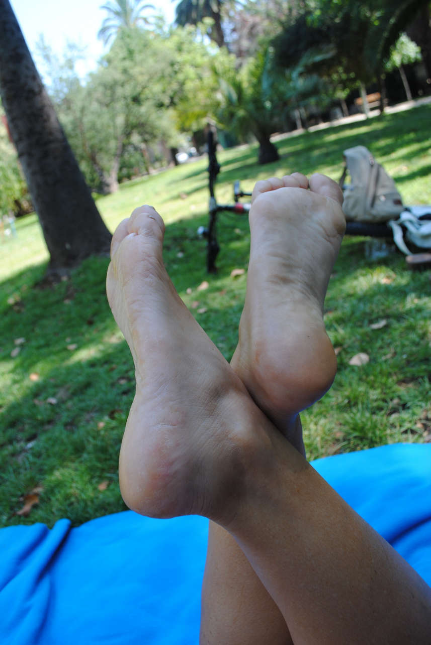 Alejandra Herrera Feet