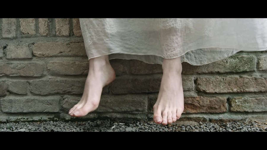 Julia Rossi Feet