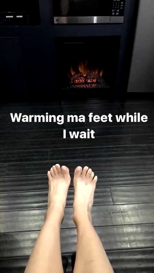 Melissa Barrera Feet