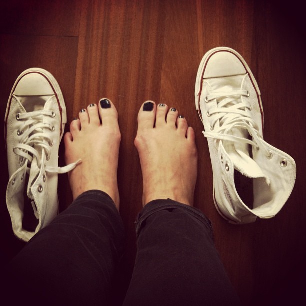 Tania Llasera Feet