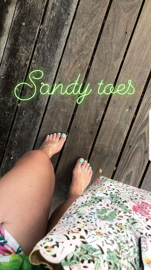 Alexis Marie Feet