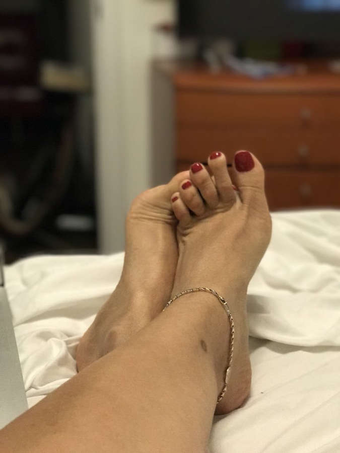 Monique Fuentes Feet. 