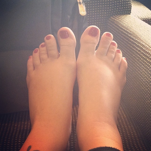 Gina Glocksen Feet