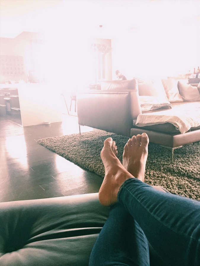 Taniya Nayak Feet