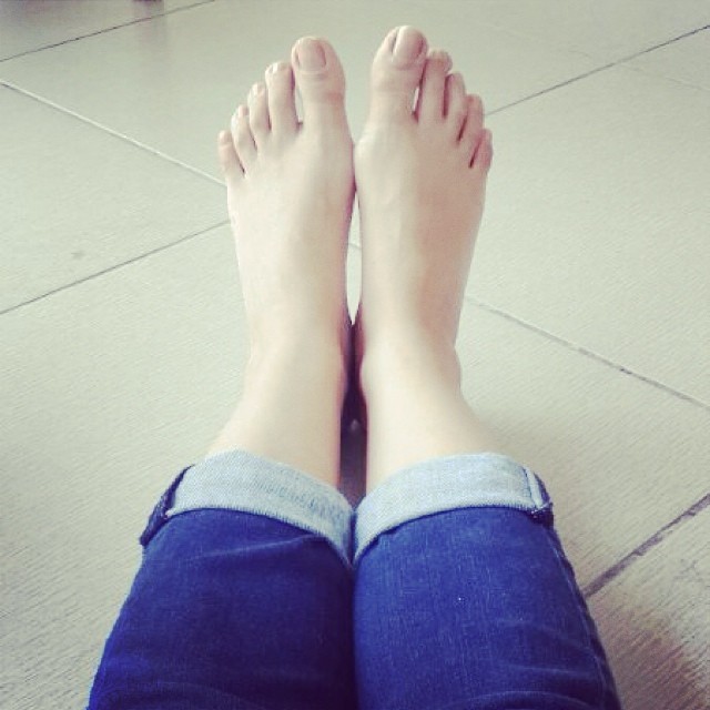 Zara Feet