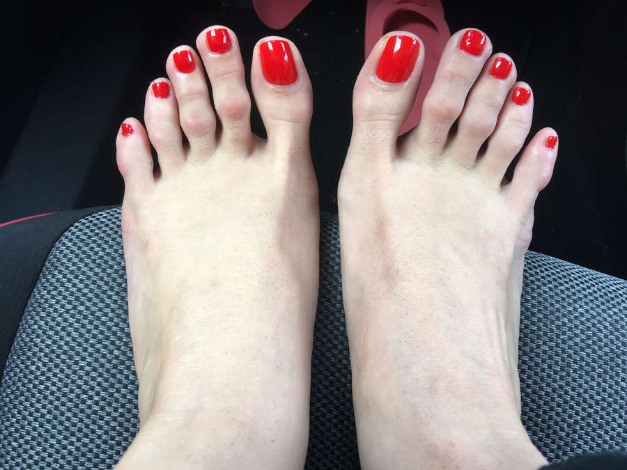 Bella Ink Feet