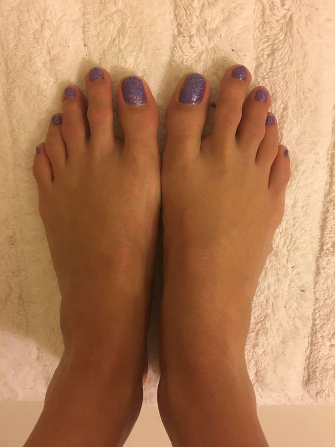 Bella Ink Feet