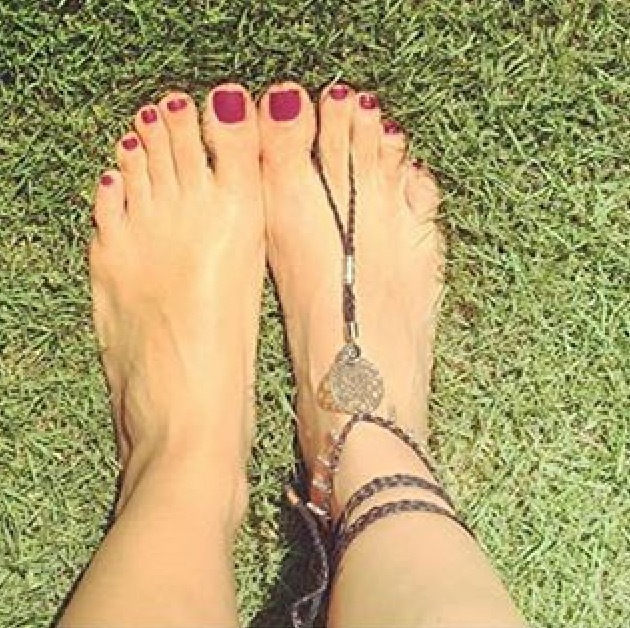 Carolina Cruz Feet