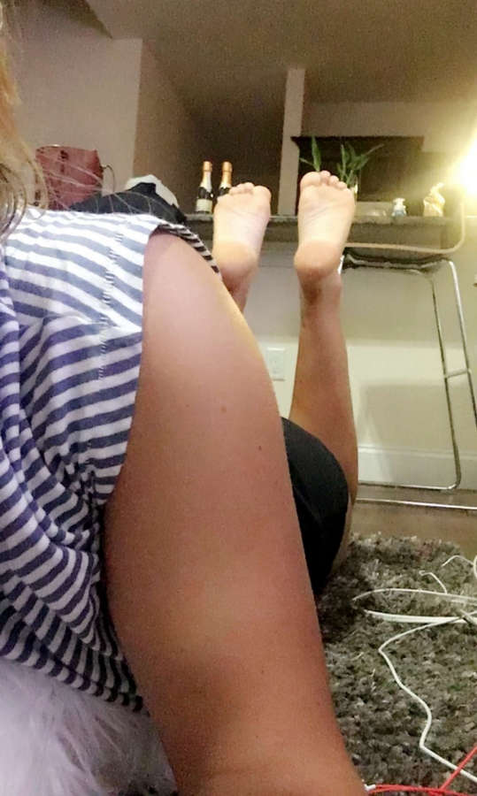 Tori Deal Feet