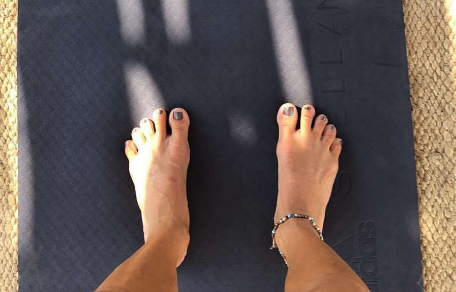 Niki Petroulaki Feet