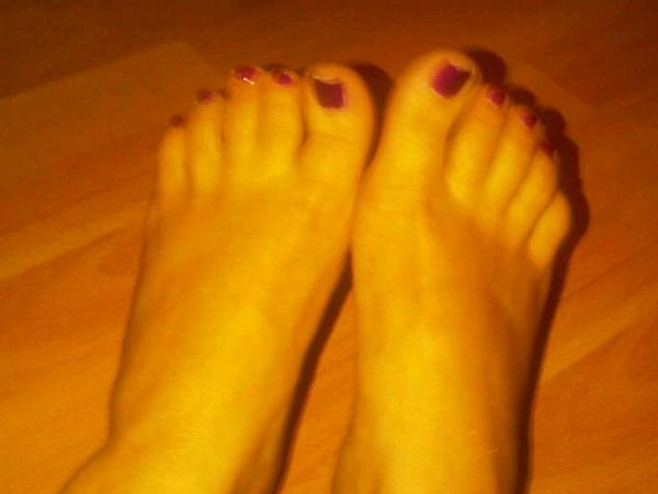 Tammy Oldham Feet