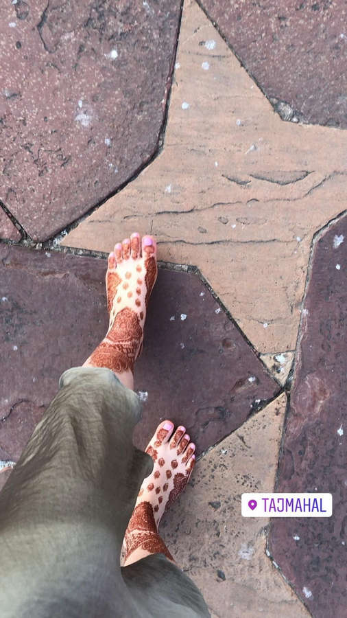 Sarah Blades Feet