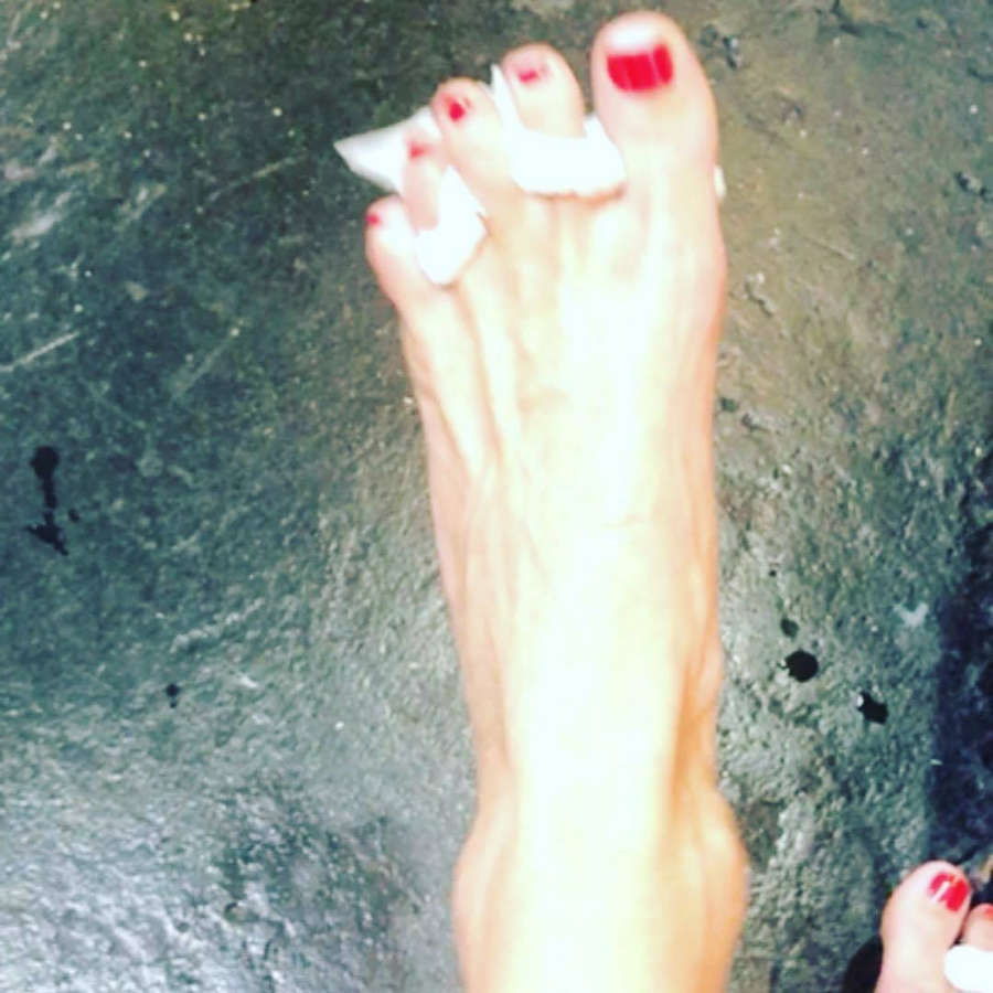 Yanina Latorre Feet