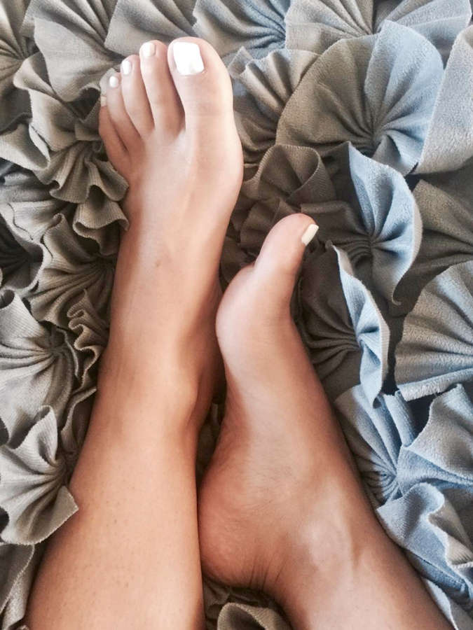 Victoria Banxx Feet