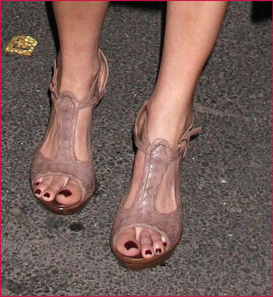 Christy Turlington Feet