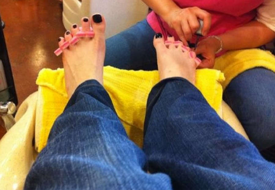 Amy Bruni Feet