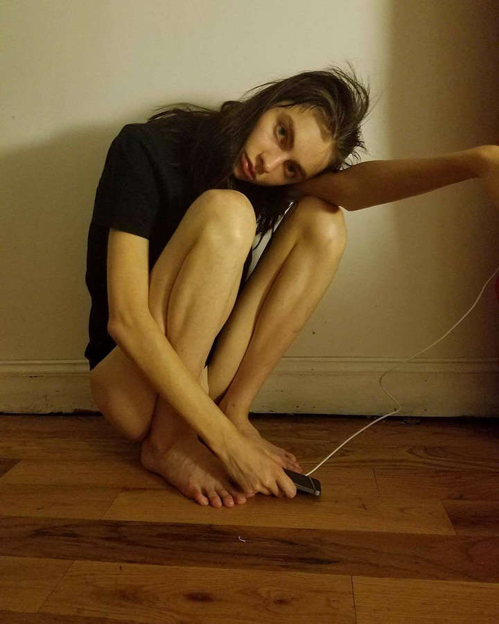 Tina Veshaguri Feet