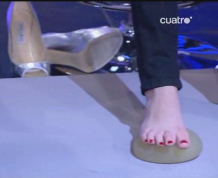 Clara Lago Feet