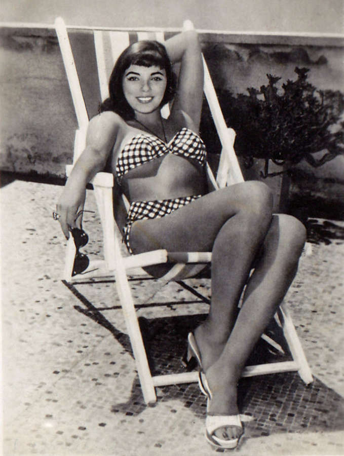 Joan Collins Feet. celebrity-feet.com. 