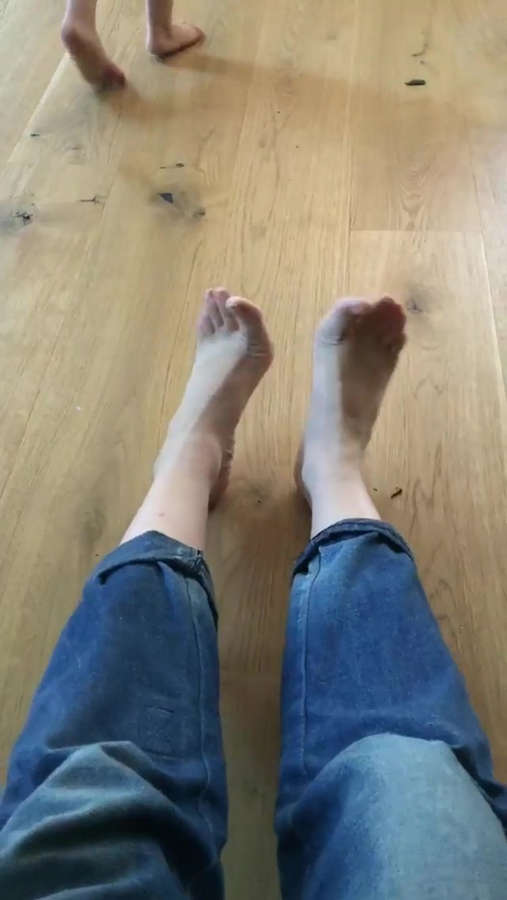 Hadewych Minis Feet
