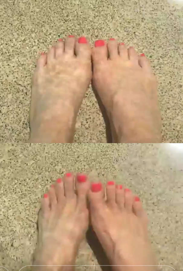 Yuri Feet