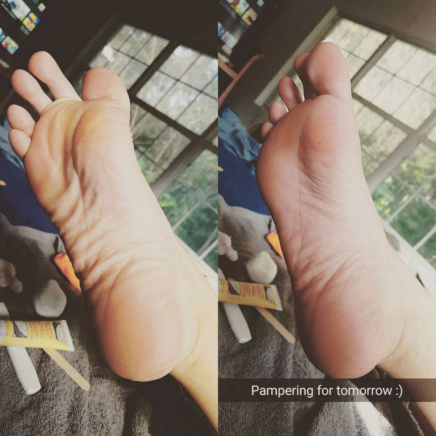 Goddess Brandon Feet