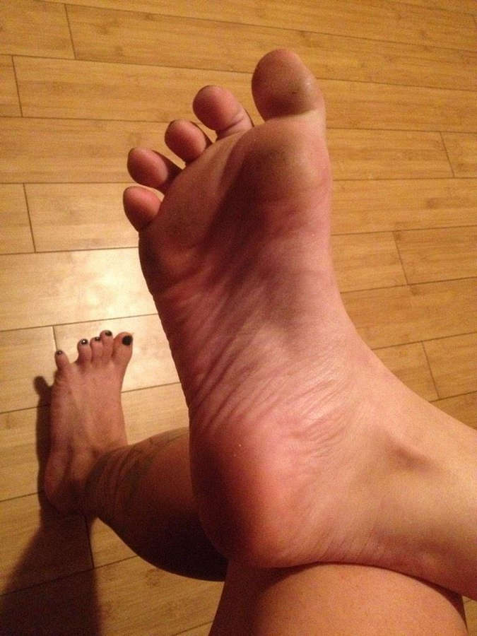 Lela Beryl Feet