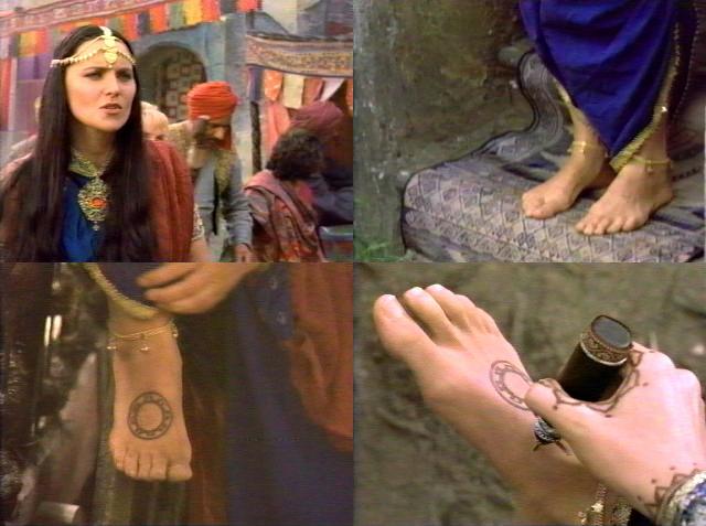 Lucy Lawless Feet. 