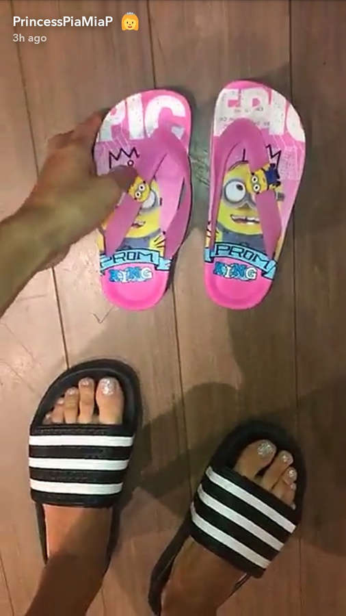 Pia Mia Feet