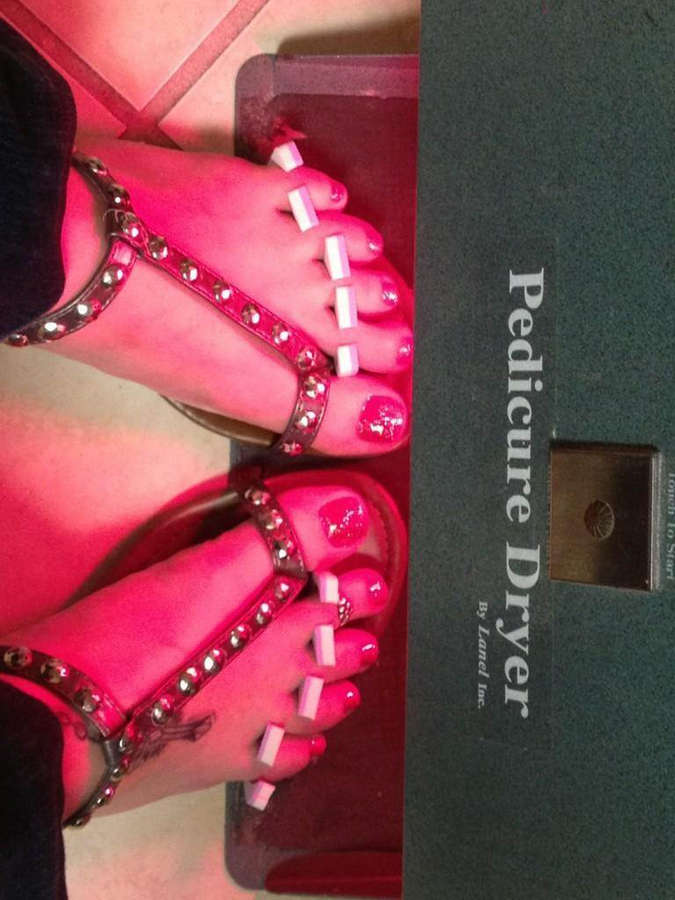 Danielle Foxx Feet