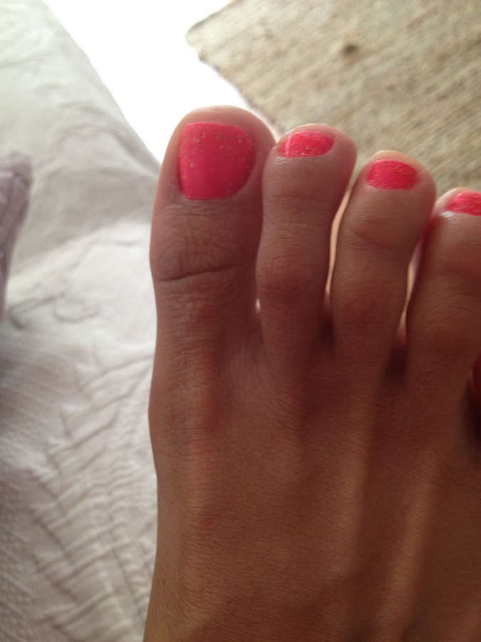 Carolina Patrocinio Feet