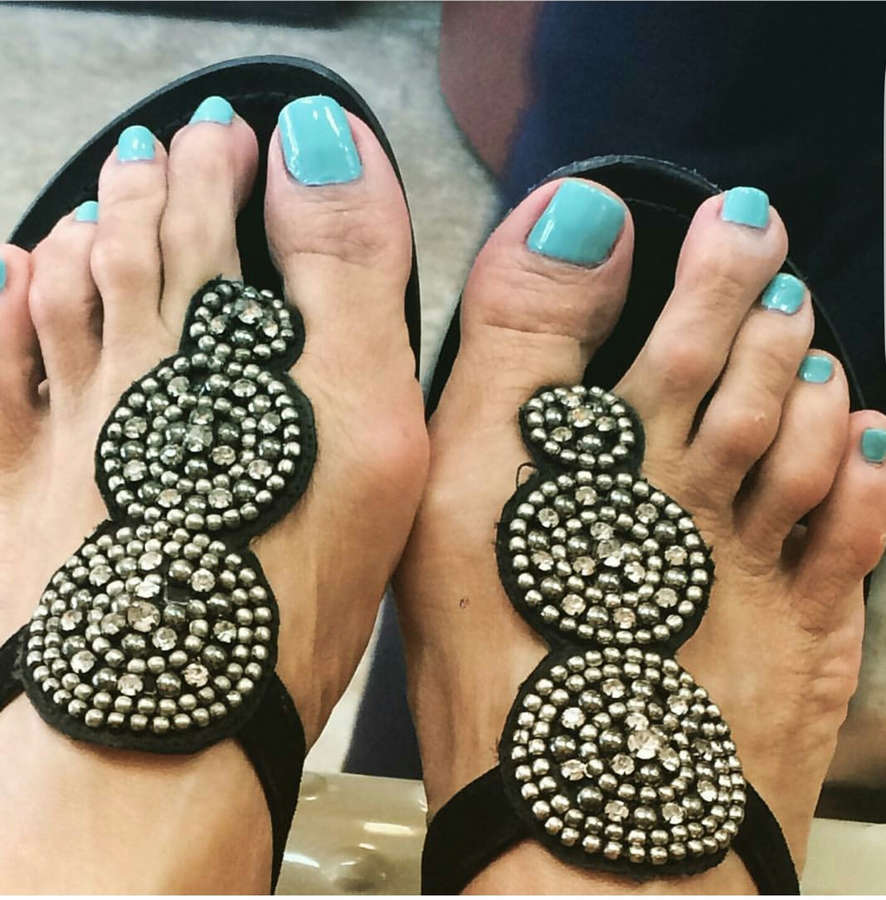 Susan Hirasuna Feet