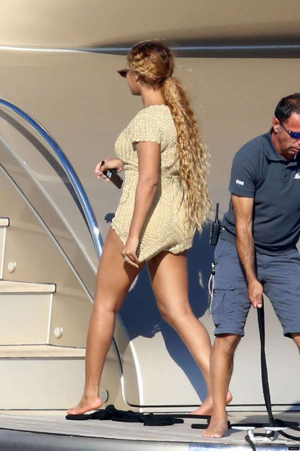 Beyonce Feet