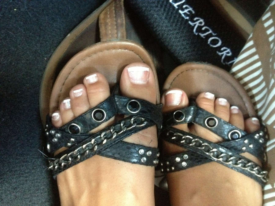 Ella Milano Feet