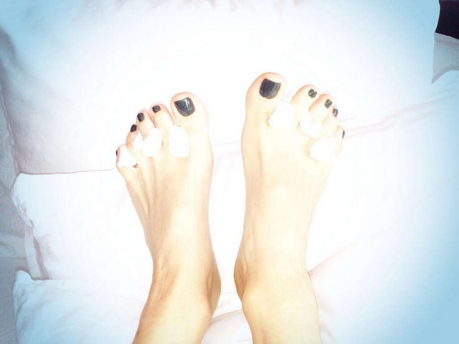 Andrea Legarreta Feet