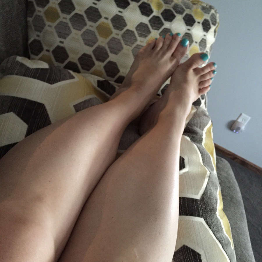 Maria Moore Feet